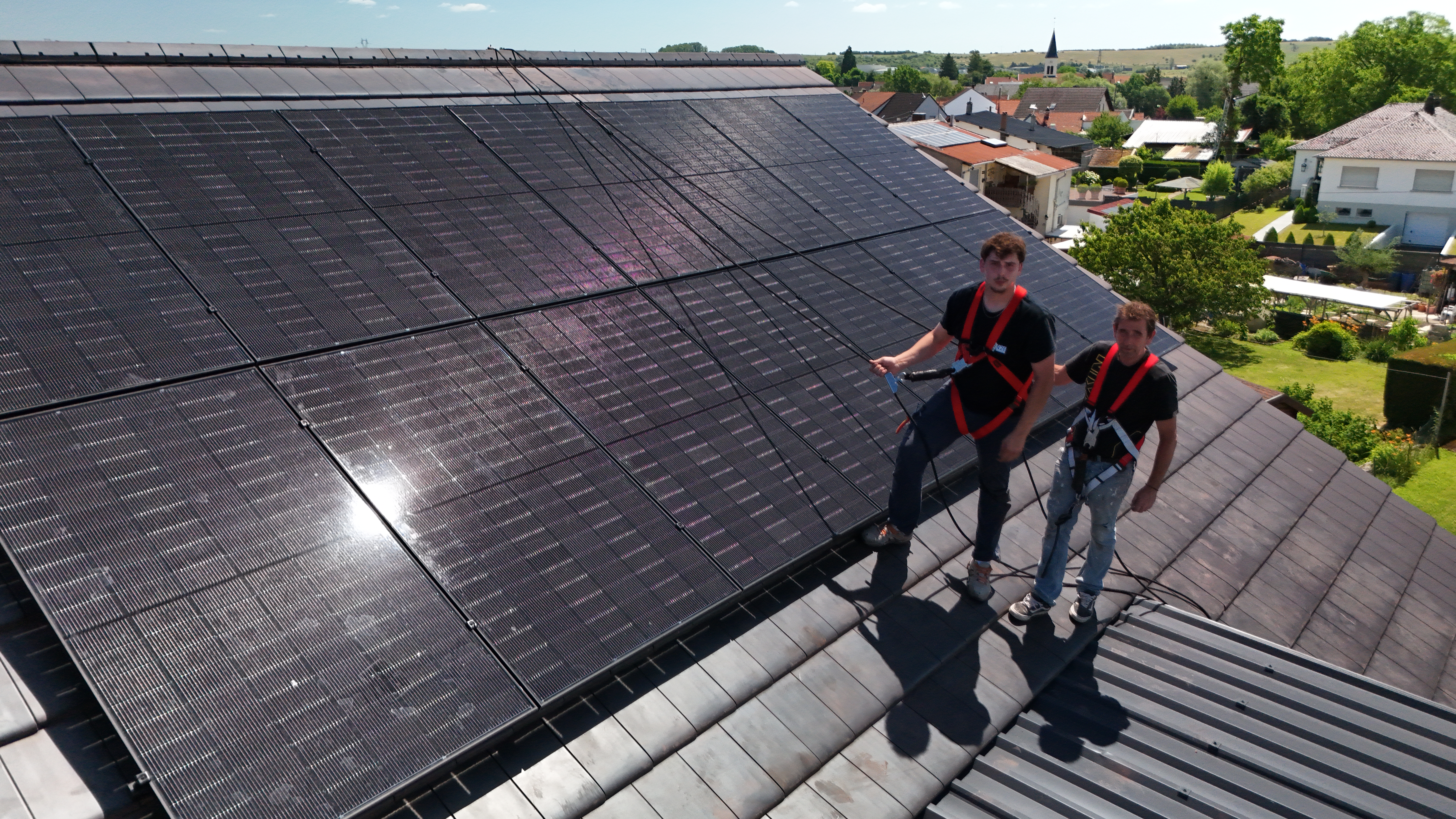 Pose-de-panneaux-photovoltaïques-moselle-alsace-nord-est-electricite-woustviller